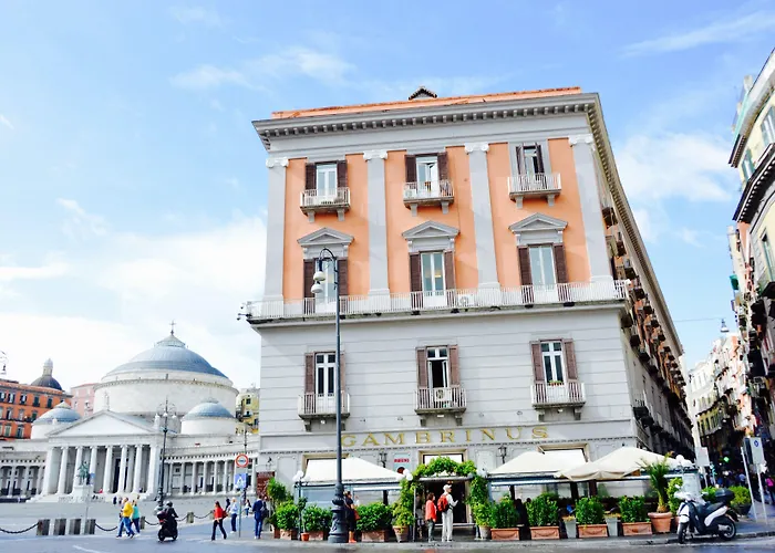 Relais Piazza Del Plebiscito
